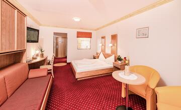 traditional junior suite in Saalbach